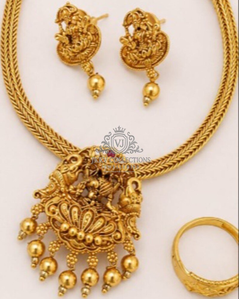 Antique Necklace with Earrings